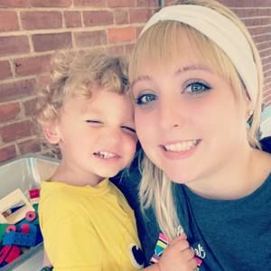 Meet your Posher, Hannah